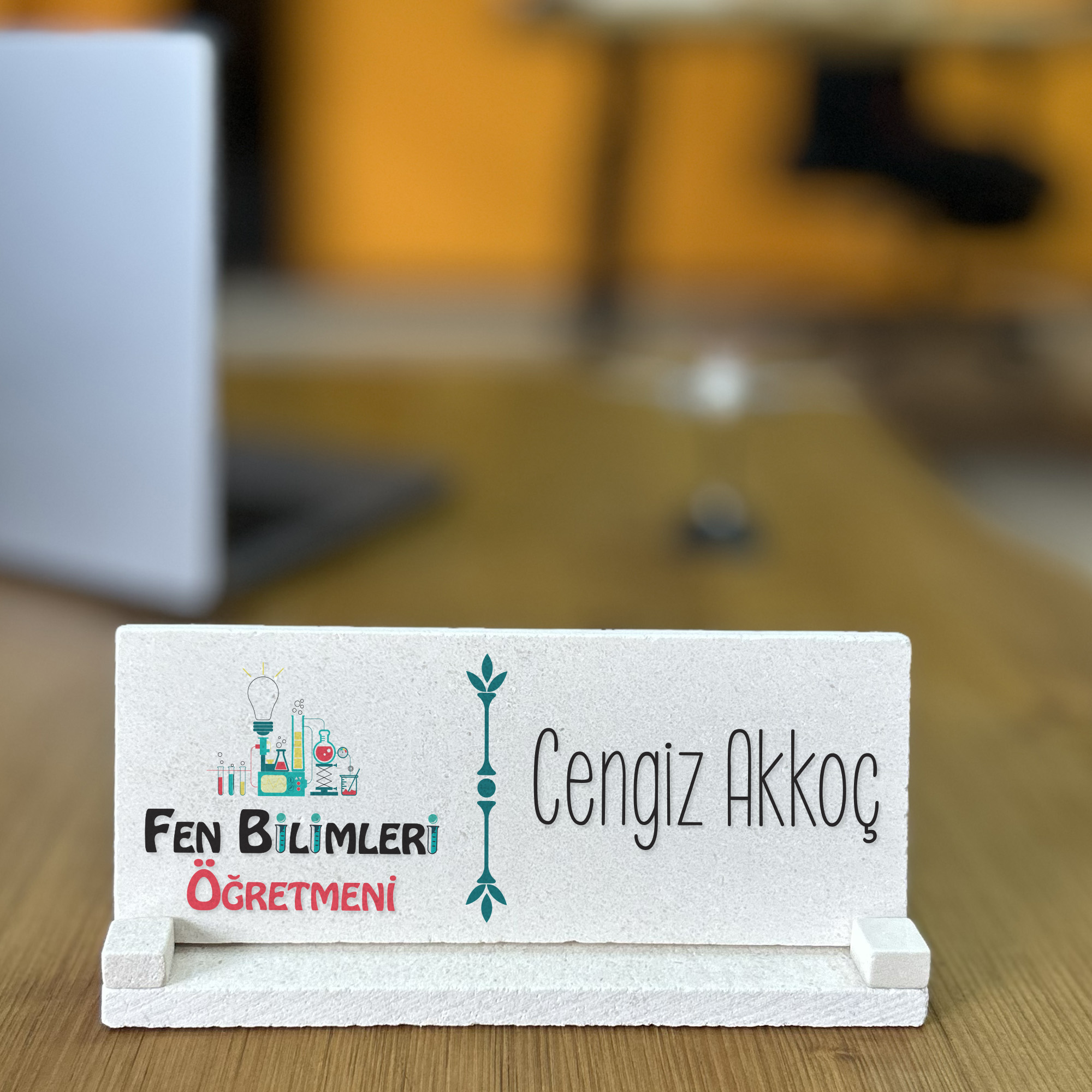 Kişiye%20Özel%20Fen%20Bilimleri%20Öğretmenine%20Hediye%20Doğal%20Taş%20İsimlik