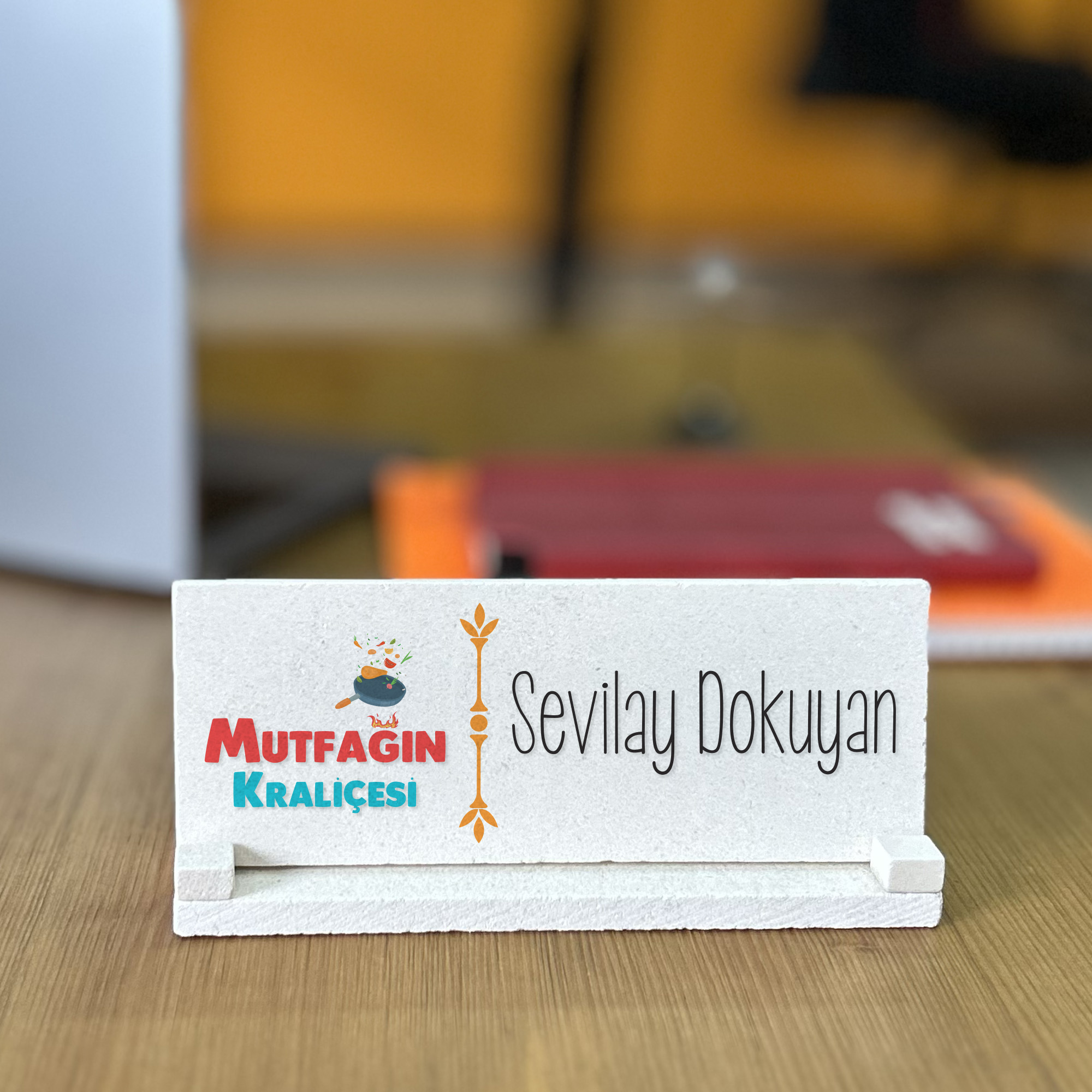 Kişiye%20Özel%20Hediye%20Mutfağın%20Kraliçesi%20Doğal%20Taş%20İsimlik